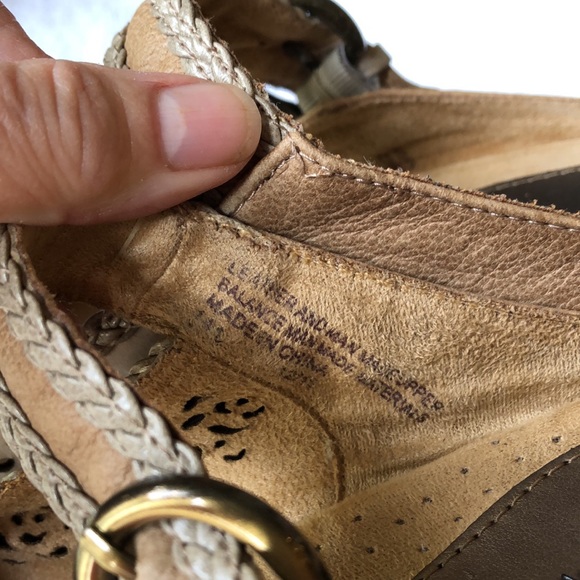 White Mountain leather Mary Jane style clogs - Picture 5 of 12